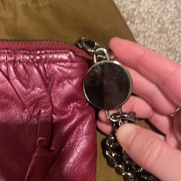 Authentic Gucci wristlet - Picture 7 of 7